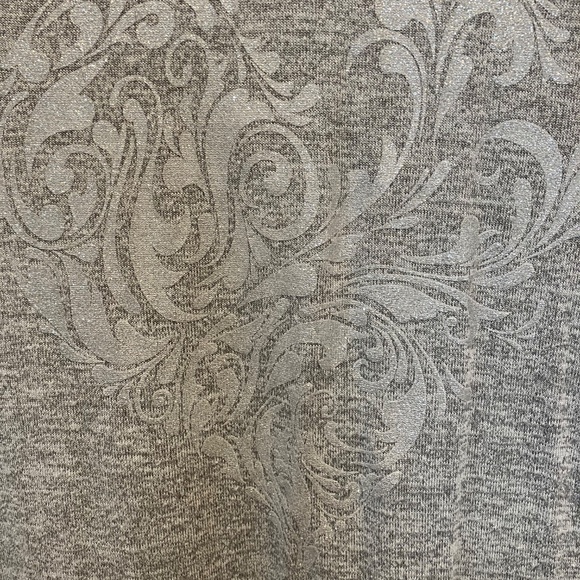 Ricki’s Sweater - Picture 2 of 3